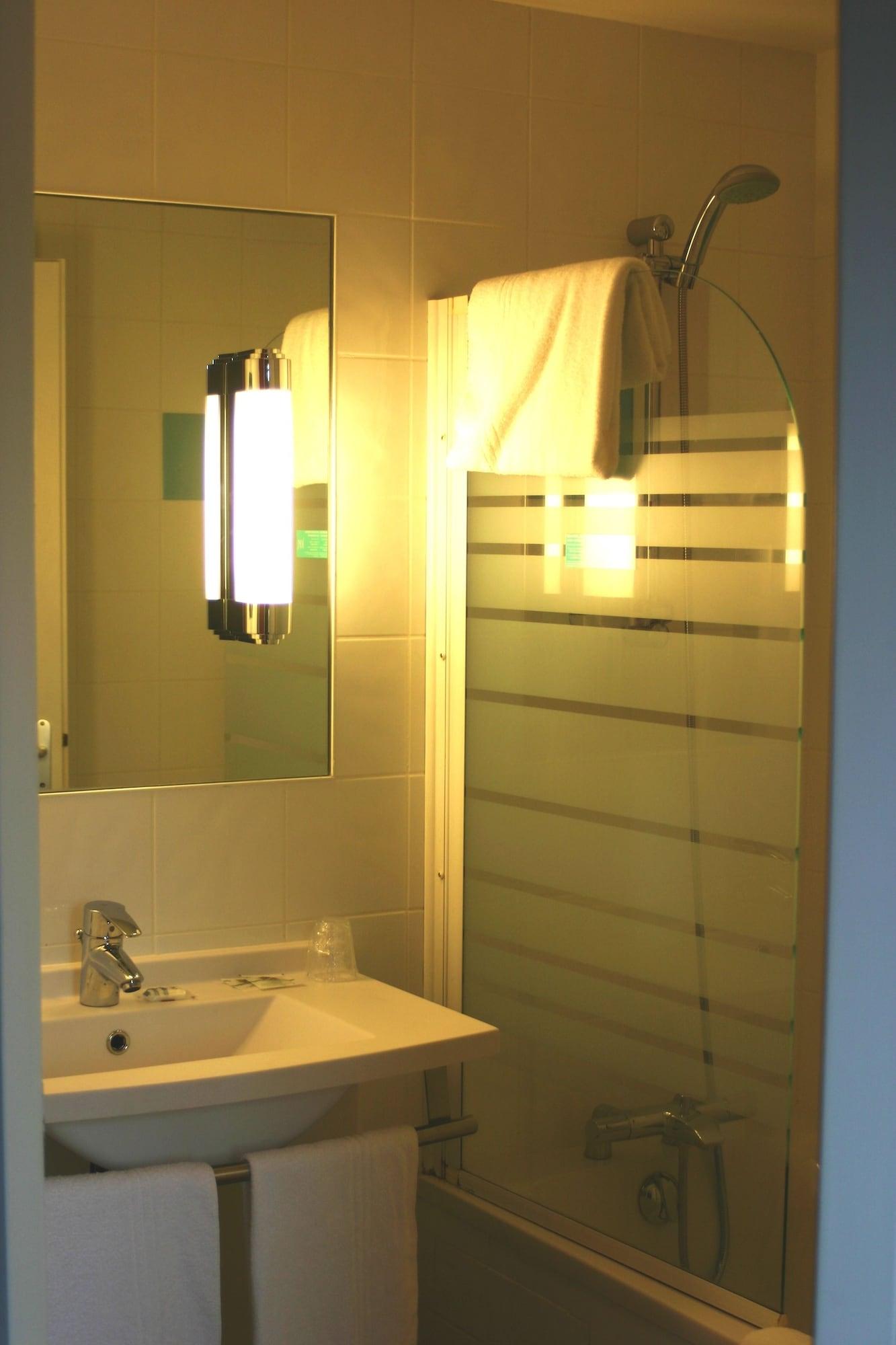 Mercure Hexagone Luxeuil Экстерьер фото
